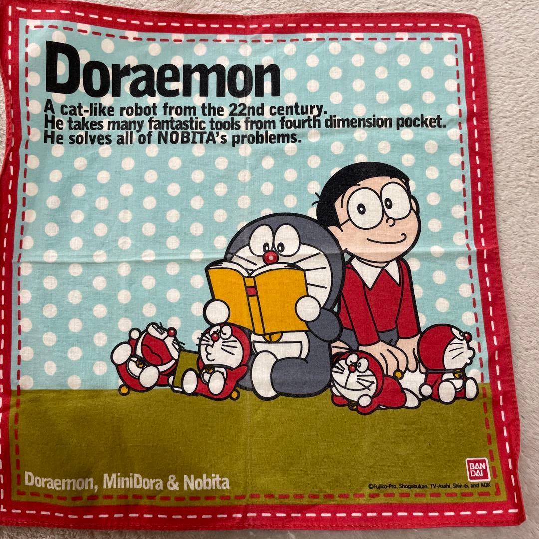 色々なドラえもんグッズ ボックス　ハンカチ　ファイル　フィギュアなど　匿名配送