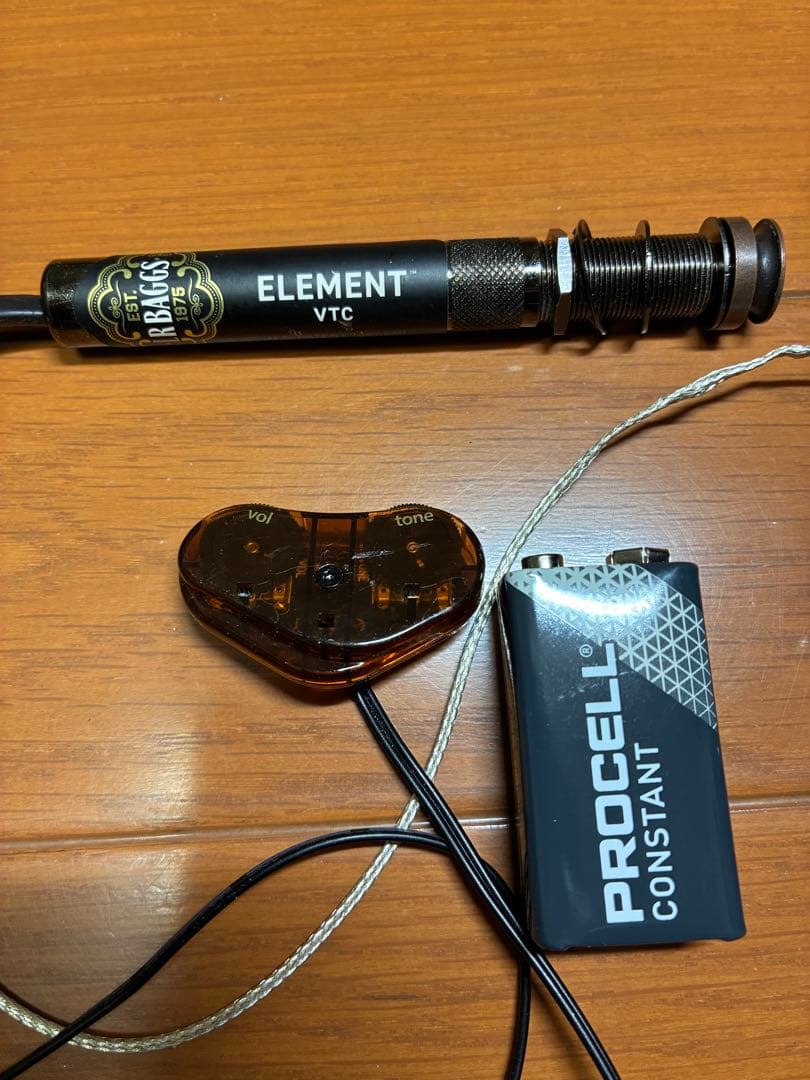 LR.baggs ELEMENT VTC アコースティックギター用ピックアップ