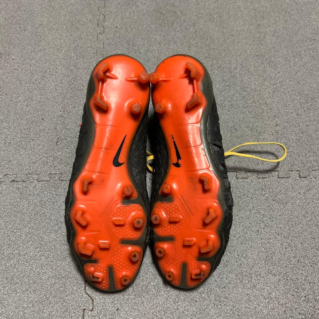 Nike サッカーシューズ ブラック/オレンジ