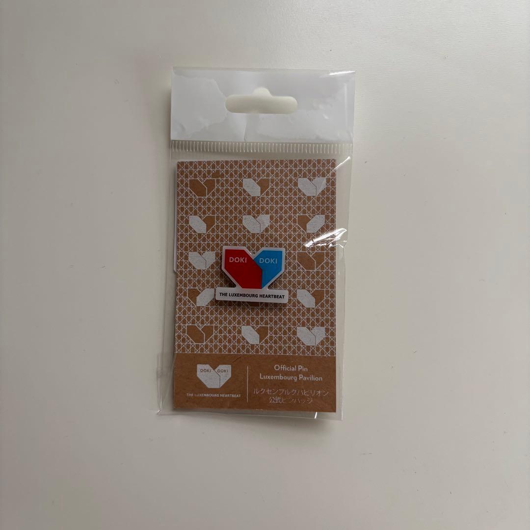 ルクセンブルクパビリオン ピンバッジ 万博