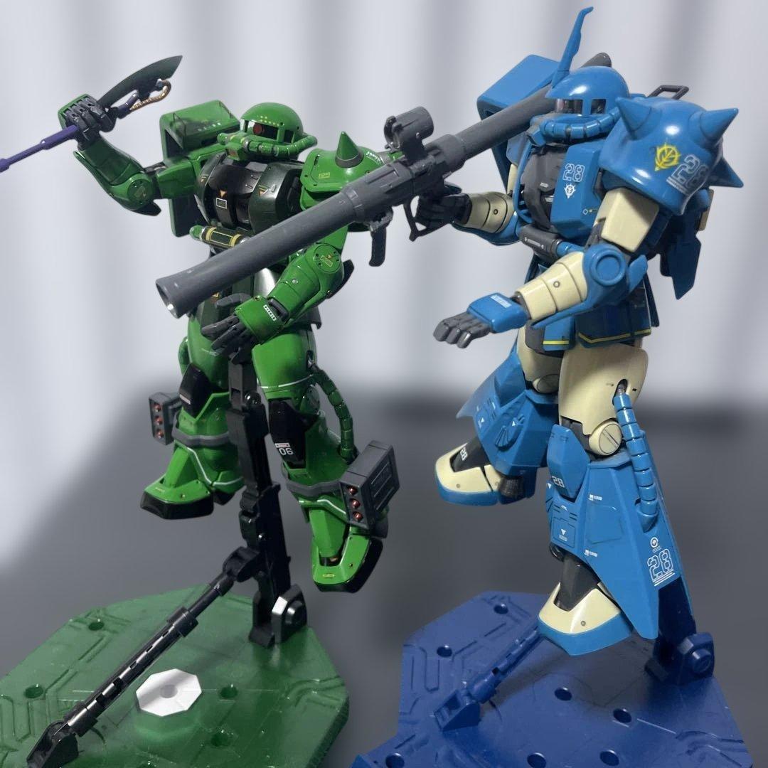 MG1/100ロバート・ギリアム専用ザクⅡと MG量産型ザクⅡの2体セット