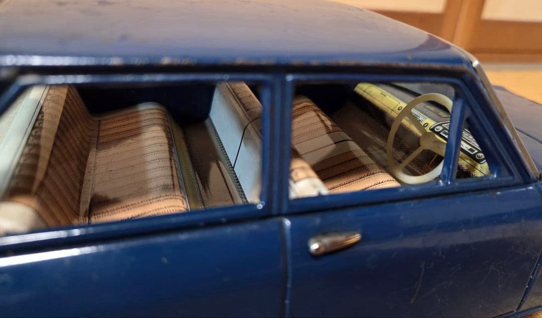 T*y様 【年代物】増田屋　ブリキ　ダットサン サニー1000　車