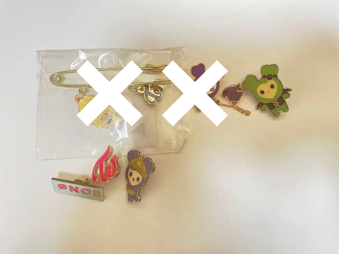 TWICE サナ 缶バッジなど