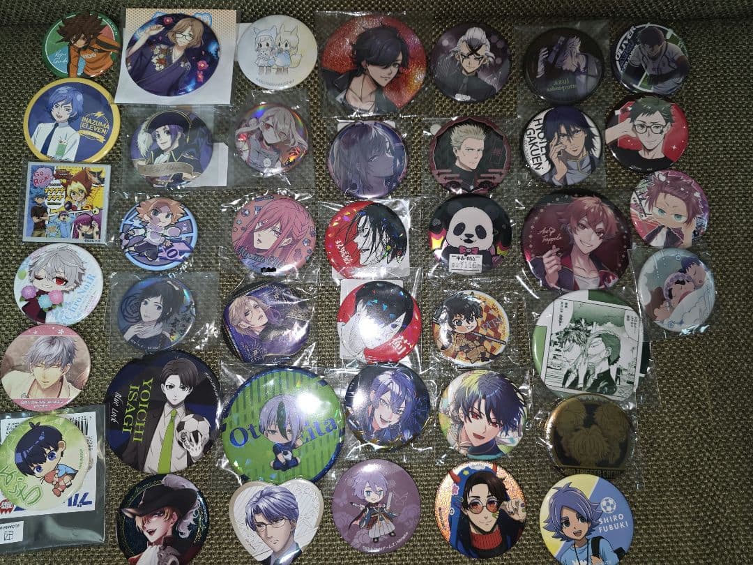アニメ・ゲーム　バッジ　まとめ400点