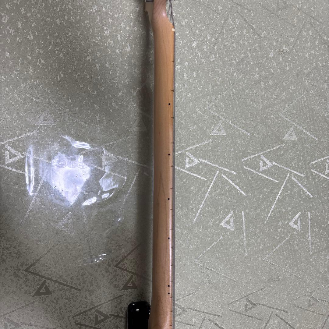 Squier Affinity STRAT(ネックを外して発送)