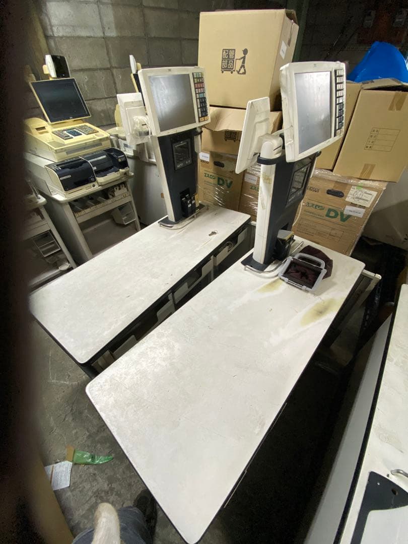 東芝テック　POS ターミナル　セルフレジ　自動釣銭機　新紙幣　新硬貨対応