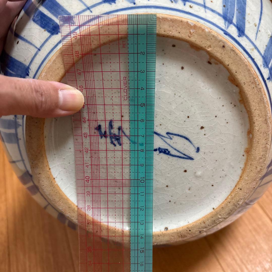 壺　花卉　タコ柄