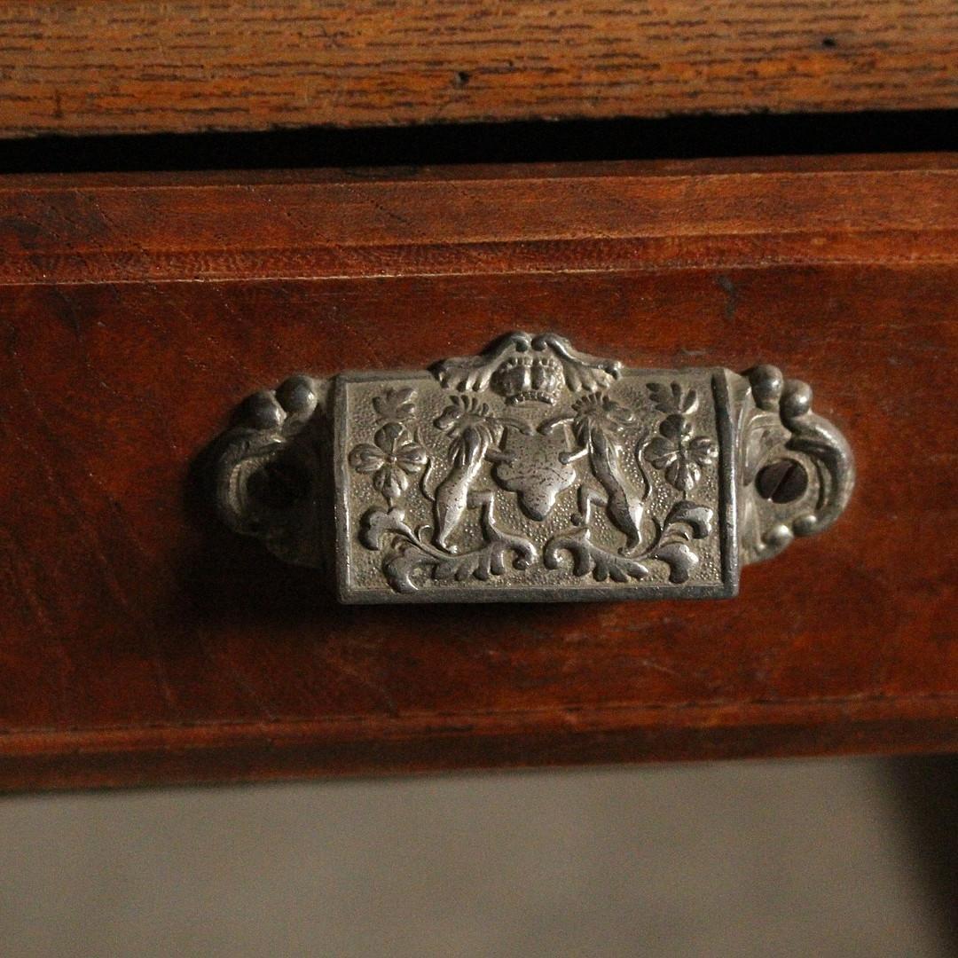 雰囲気の良い古い木製の机　引き出し2杯　ローテーブル　作業台　古家具　古民家