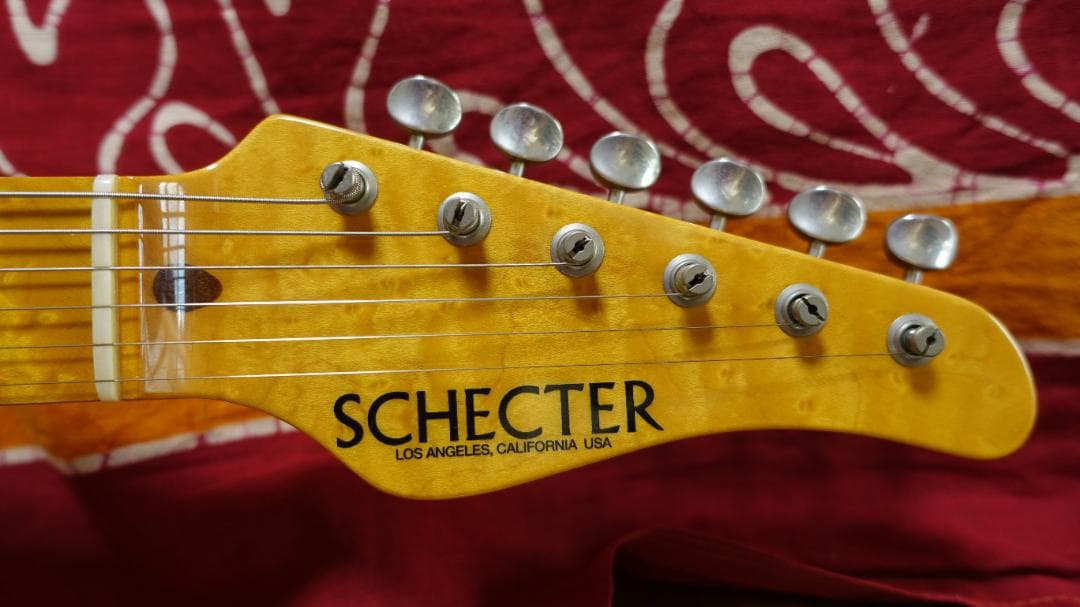 ギター Schecter Quilted Maple ST Type