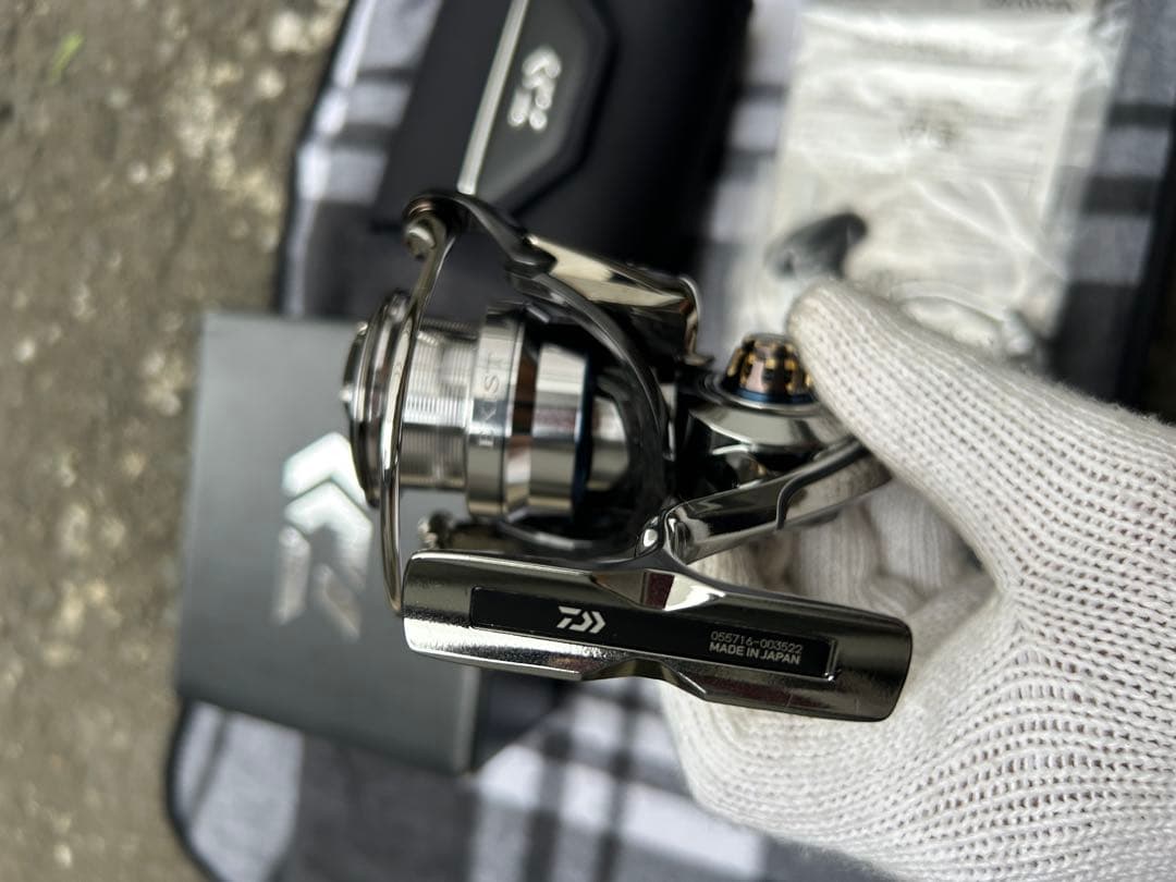 な*ぎ様 DAIWA 18イグジスト 18EXIST LT2500 スピニングリ