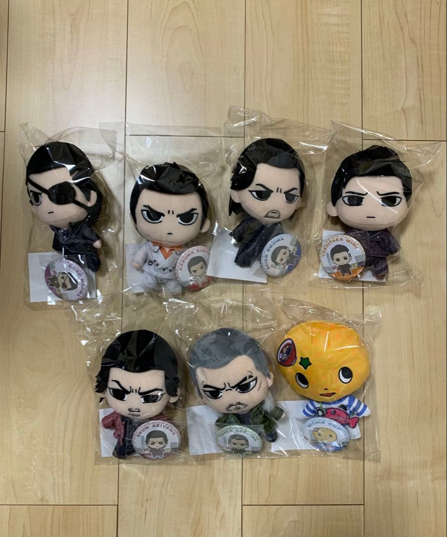 『龍が如く』ぬいぐるみ＆缶バッジセット 全17体セット