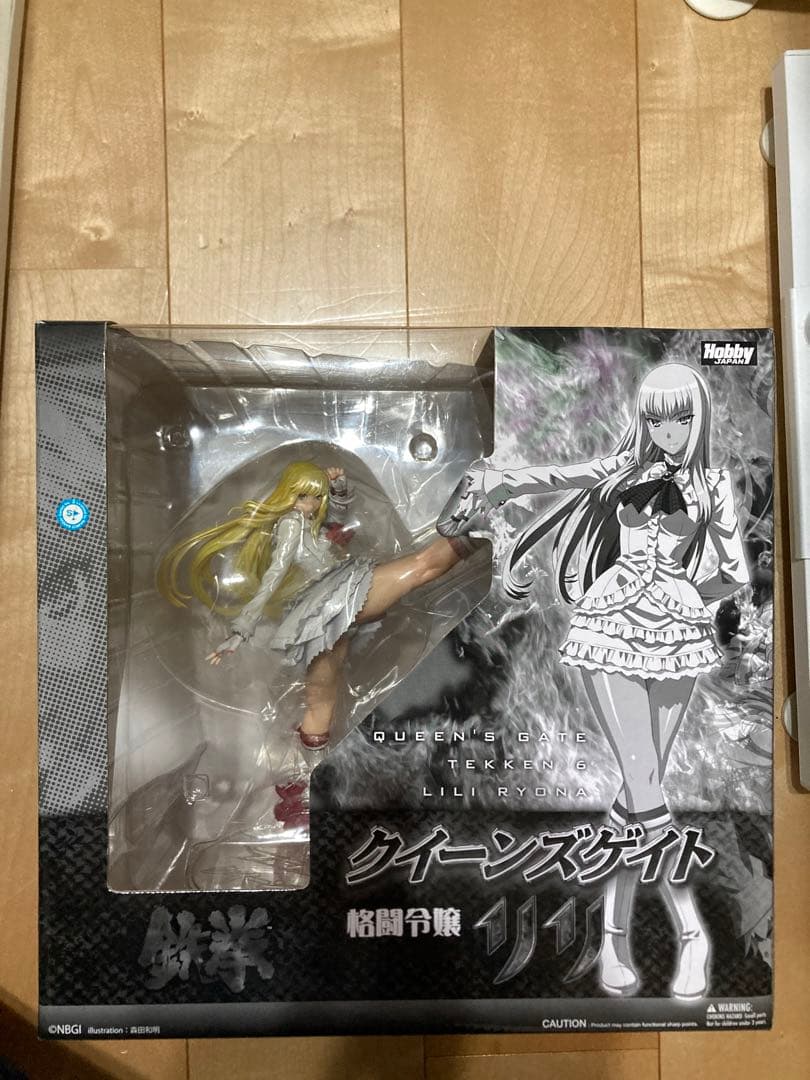 格闘令嬢 ！リリ 「クイーンズゲイト×鉄拳」 1/8 PVC製 ホビージャパン