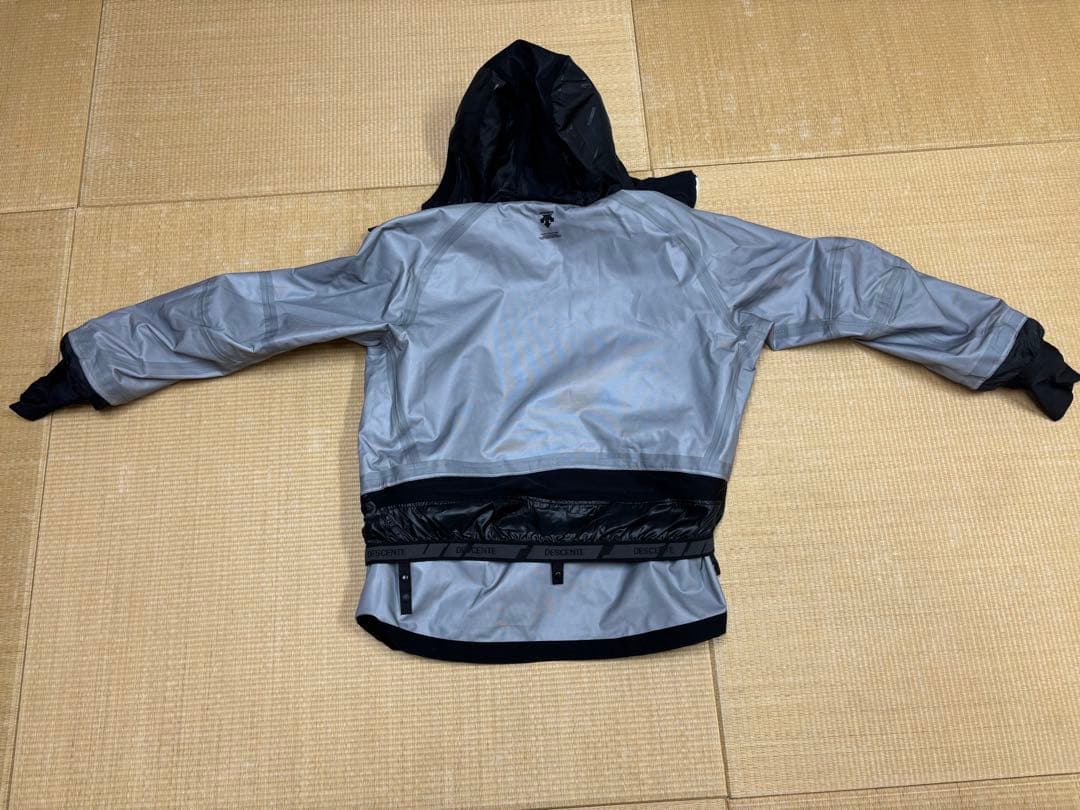 デサント DESCENTE スキーウェア　シェルジャケット　パンツ　 上下セット