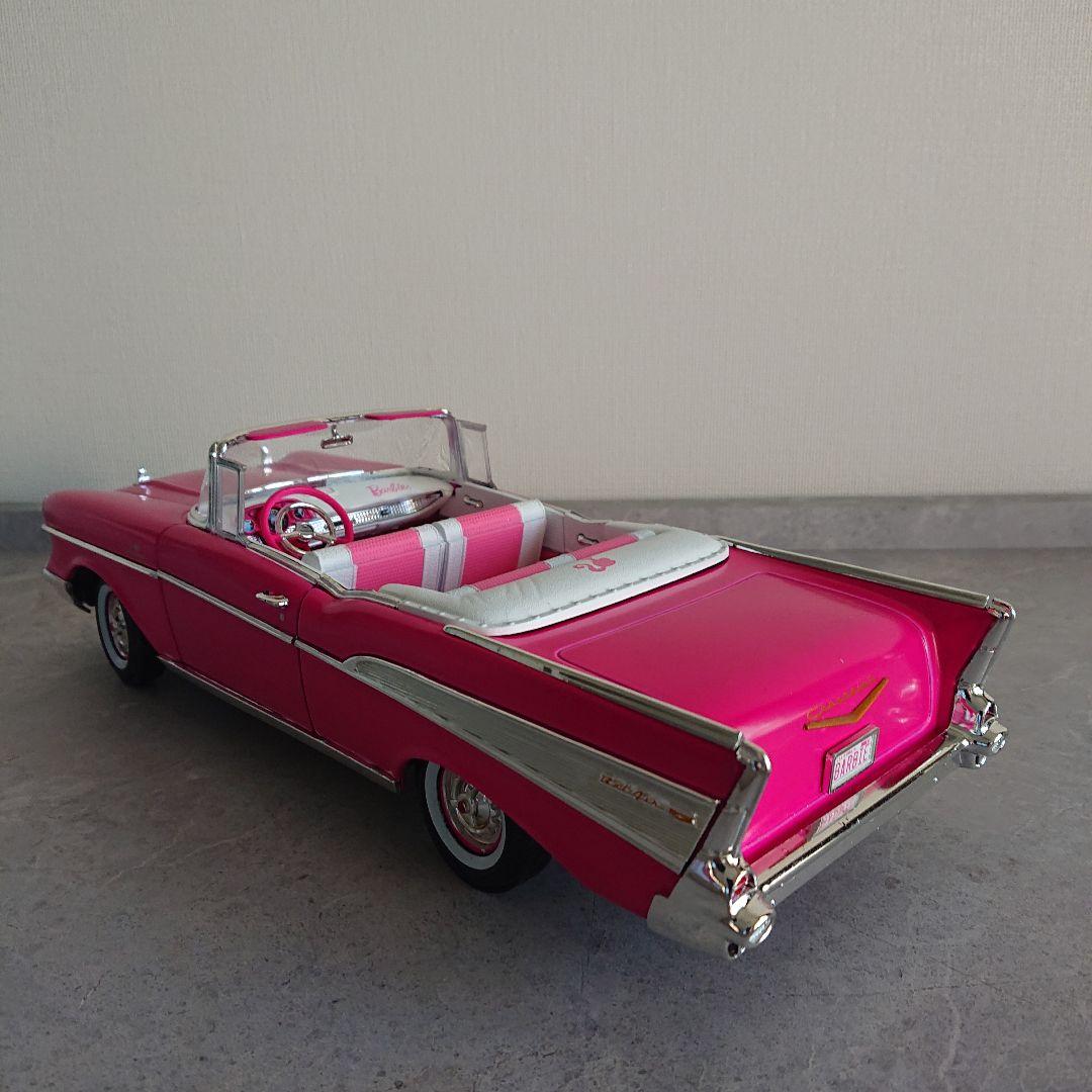 1/18 1957 シボレーベルエア バービー