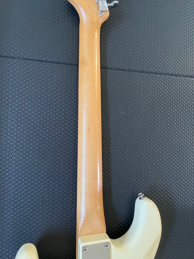 ギター Squier by Fender Stratocaster