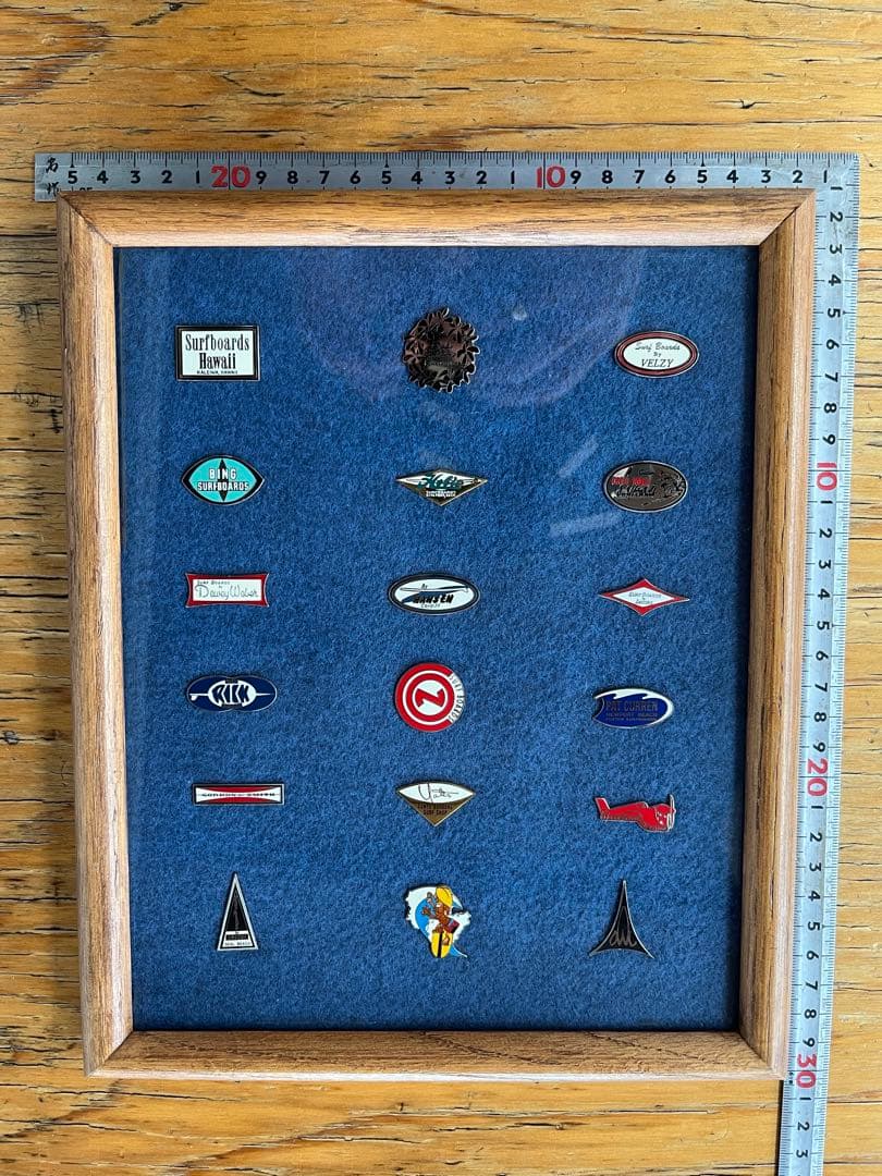 ビンテージサーフボードピンバッジコレクション額装　オールドサーフ ロングボード