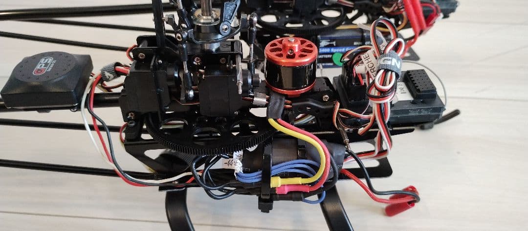 【ジャンク】ワルケラ G400 GPS 電動ラジコンヘリコプター 2機セット