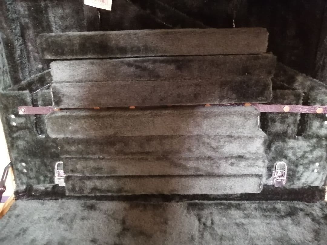 ギタースタンド　エレキギター用　ギブソン　フェンダー等にどうぞ