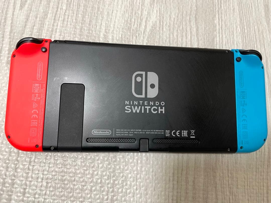 Switch本体　純正プロコン２個　セット