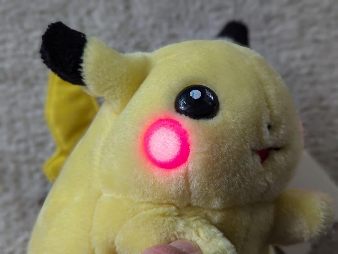 任天堂 おしゃべり ピカチュウ ぬいぐるみ ポケットモンスター