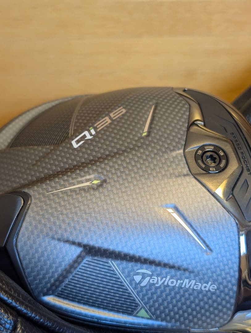 日本正規品 テーラーメイド QI35ドライバー 9度のヘッドと未使用ヘッドカバー