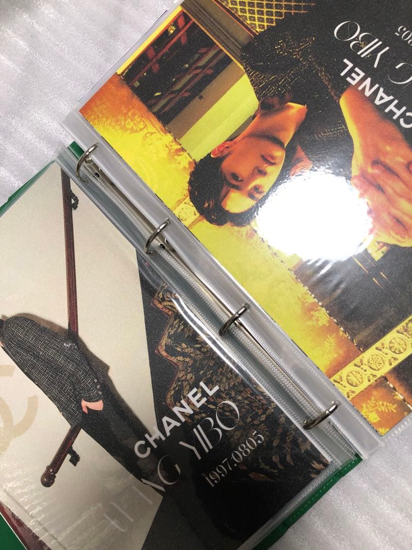 王一博 バインダー＋A4・Pカード他 リフィル50枚付 アルバム y 写真集