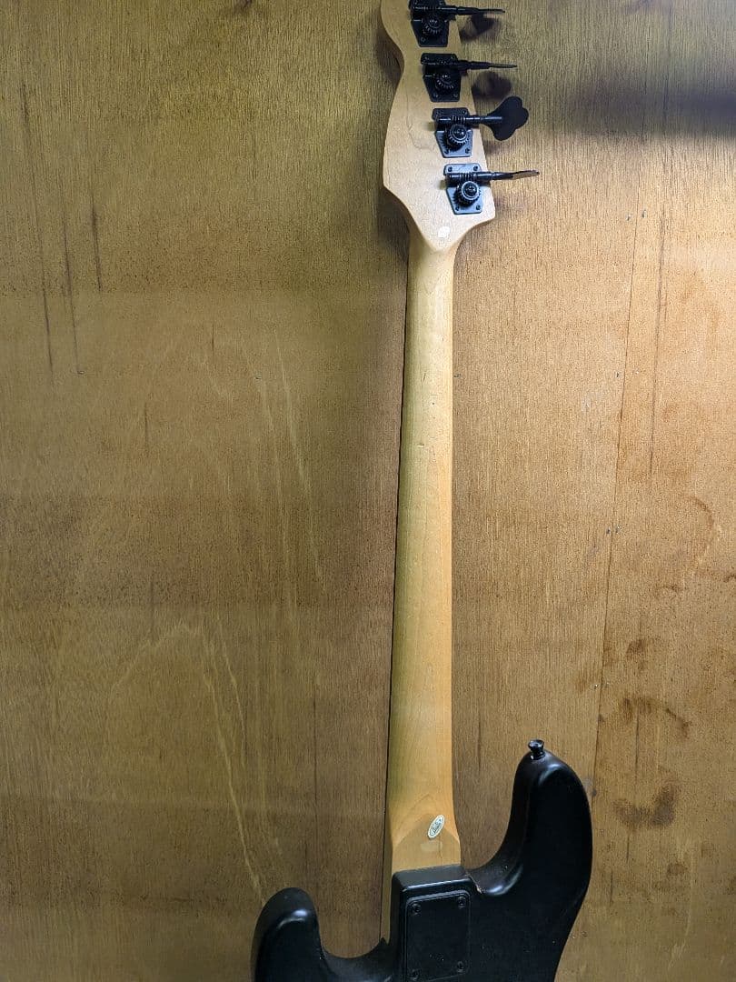 SELDERマッドブラック 4弦エレキベース