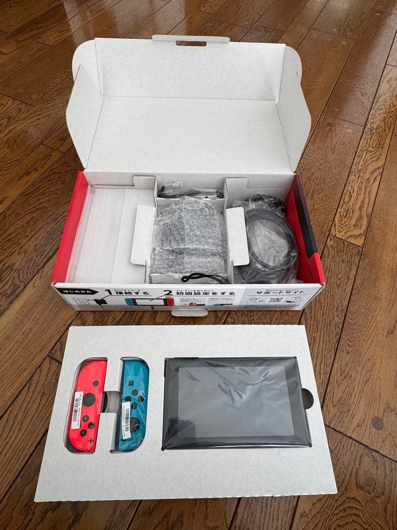 Nintendo ニンテンドー Switch 本体　スイッチ