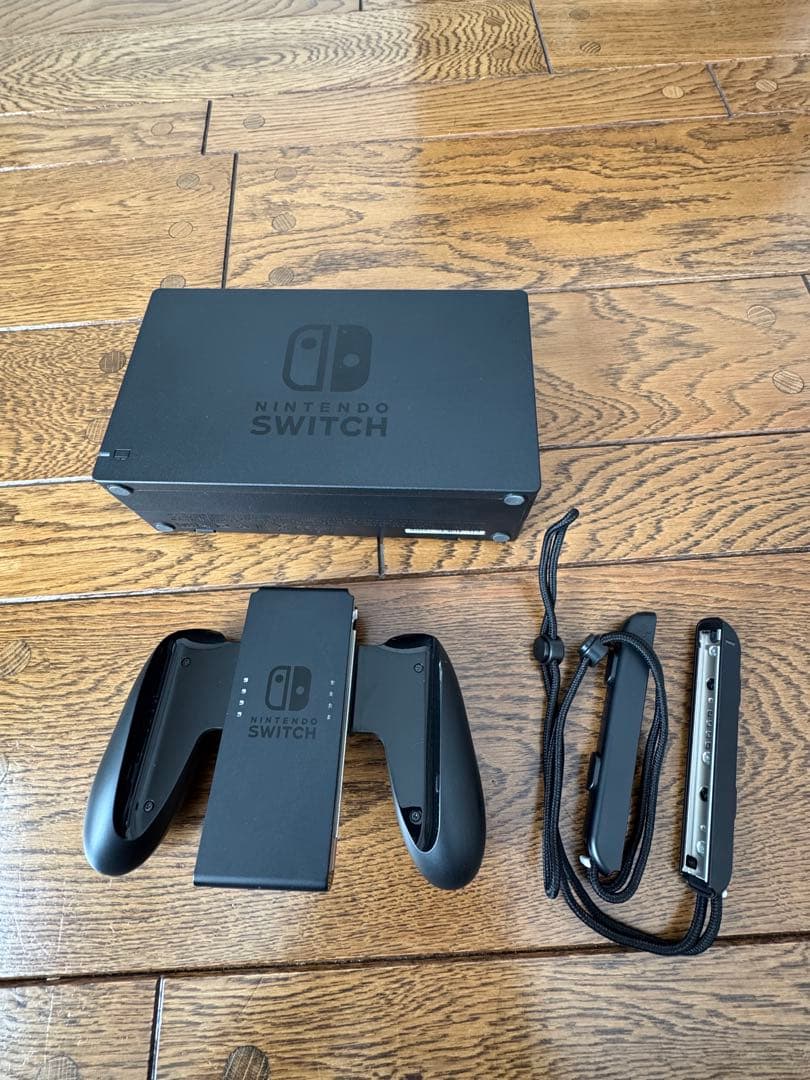 Nintendo ニンテンドー Switch 本体　スイッチ