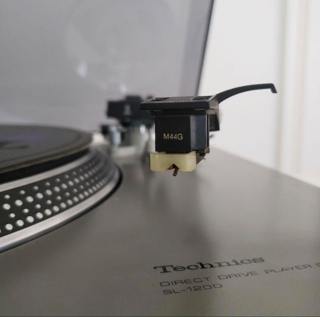 Technics SL-1200 ターンテーブル