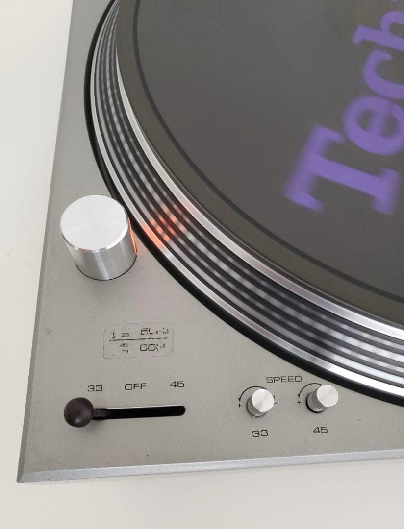 Technics SL-1200 ターンテーブル