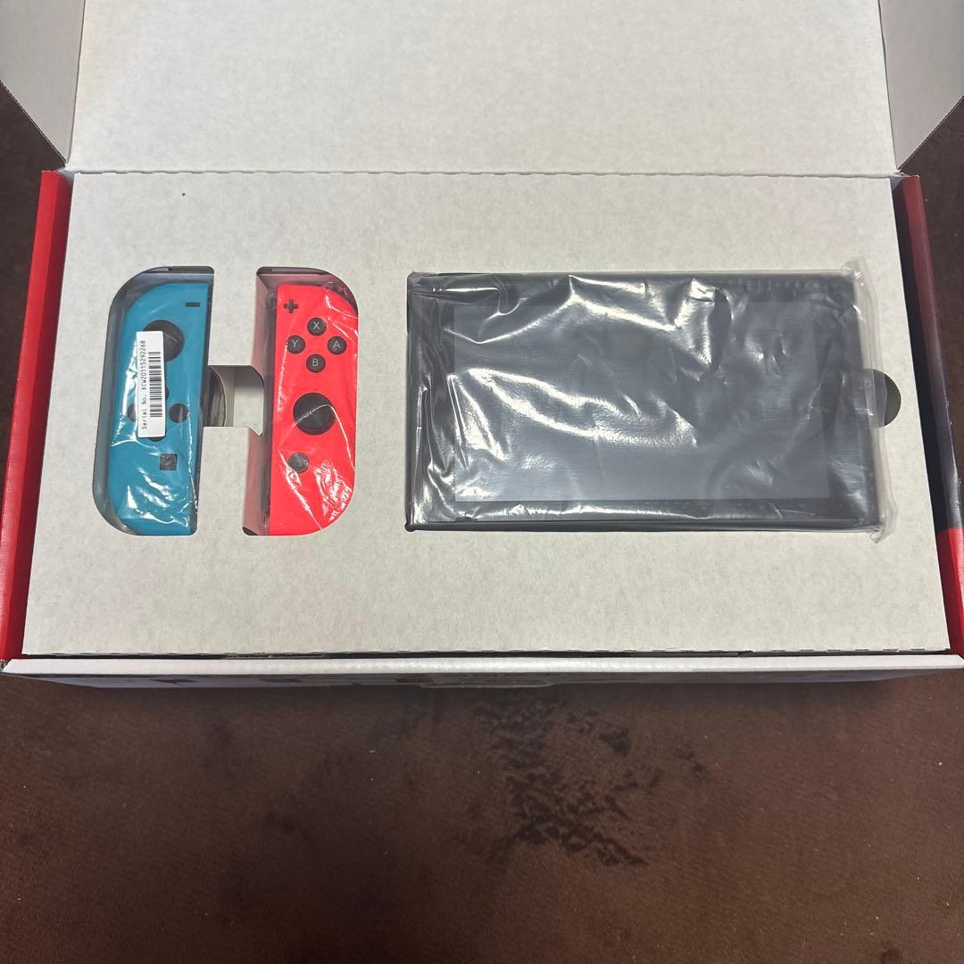 Nintendo Switch + ガラスフィルム