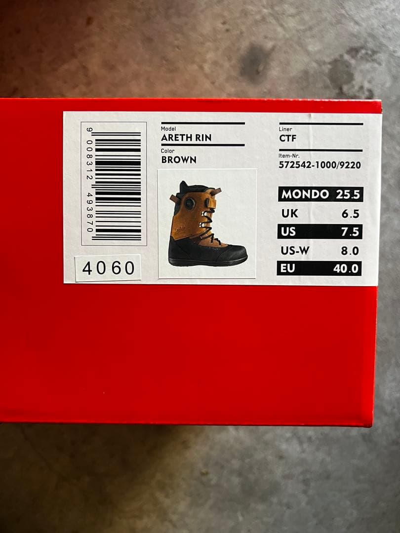 25-26 DEELUXE AREthRIN CTFインナー　ブーツ