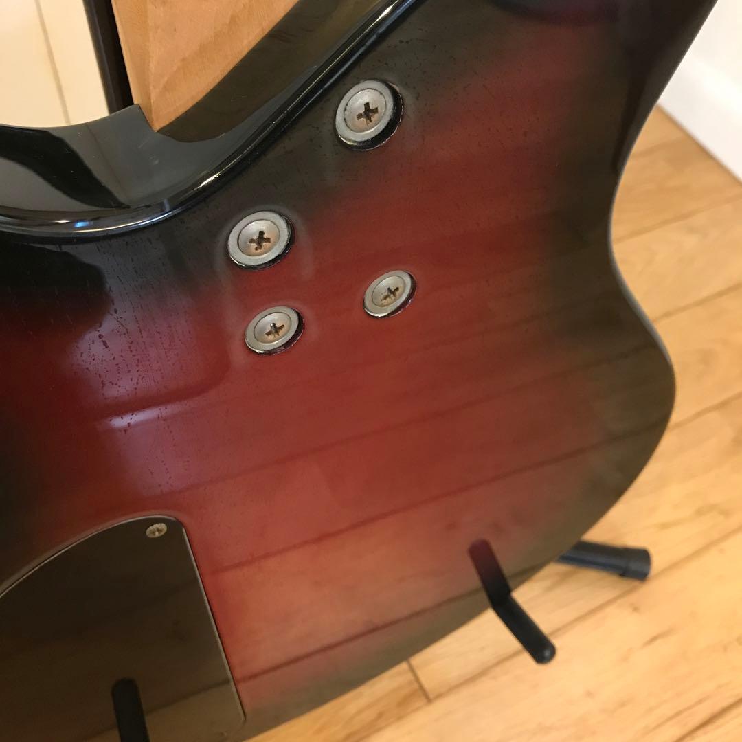 Aria Pro II エレキベース 4弦 ブラック/レッド