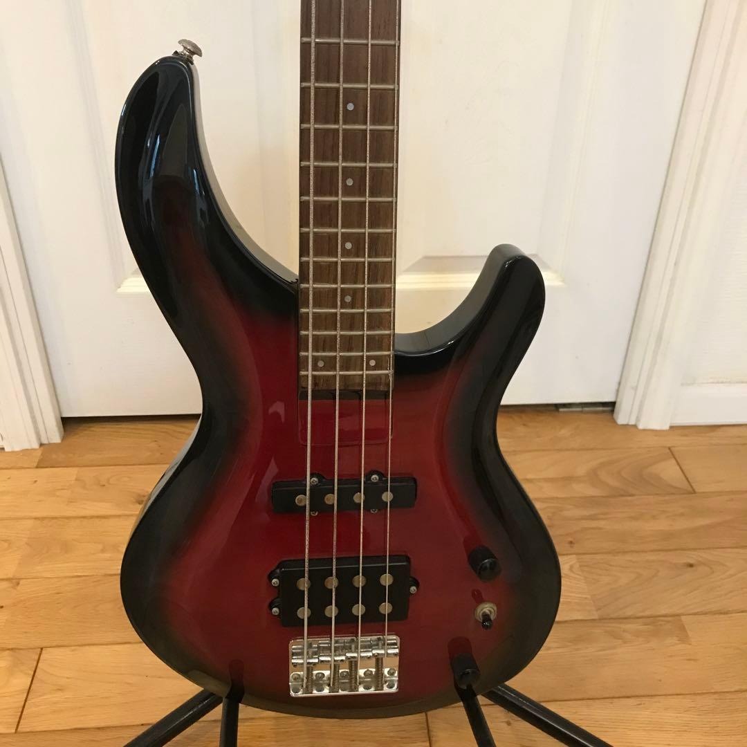 Aria Pro II エレキベース 4弦 ブラック/レッド