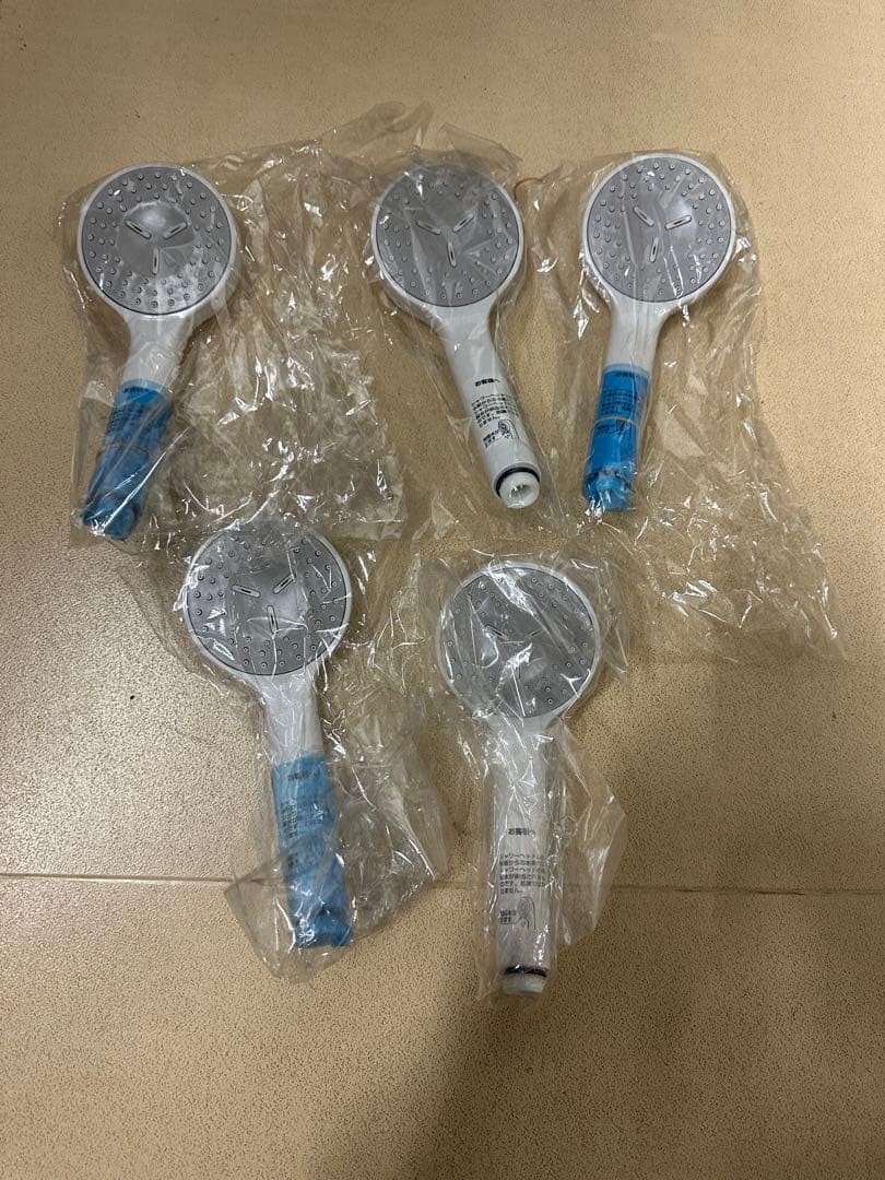 TOTO コンフォートウェーブシャワー　箱付き2個袋入り5個