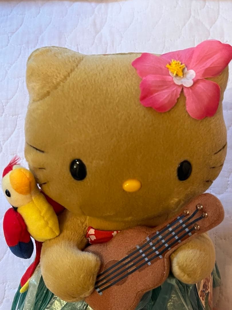 【激レア・新品未使用】日焼けキティ ハワイ　オウム　フラダンスぬいぐるみ
