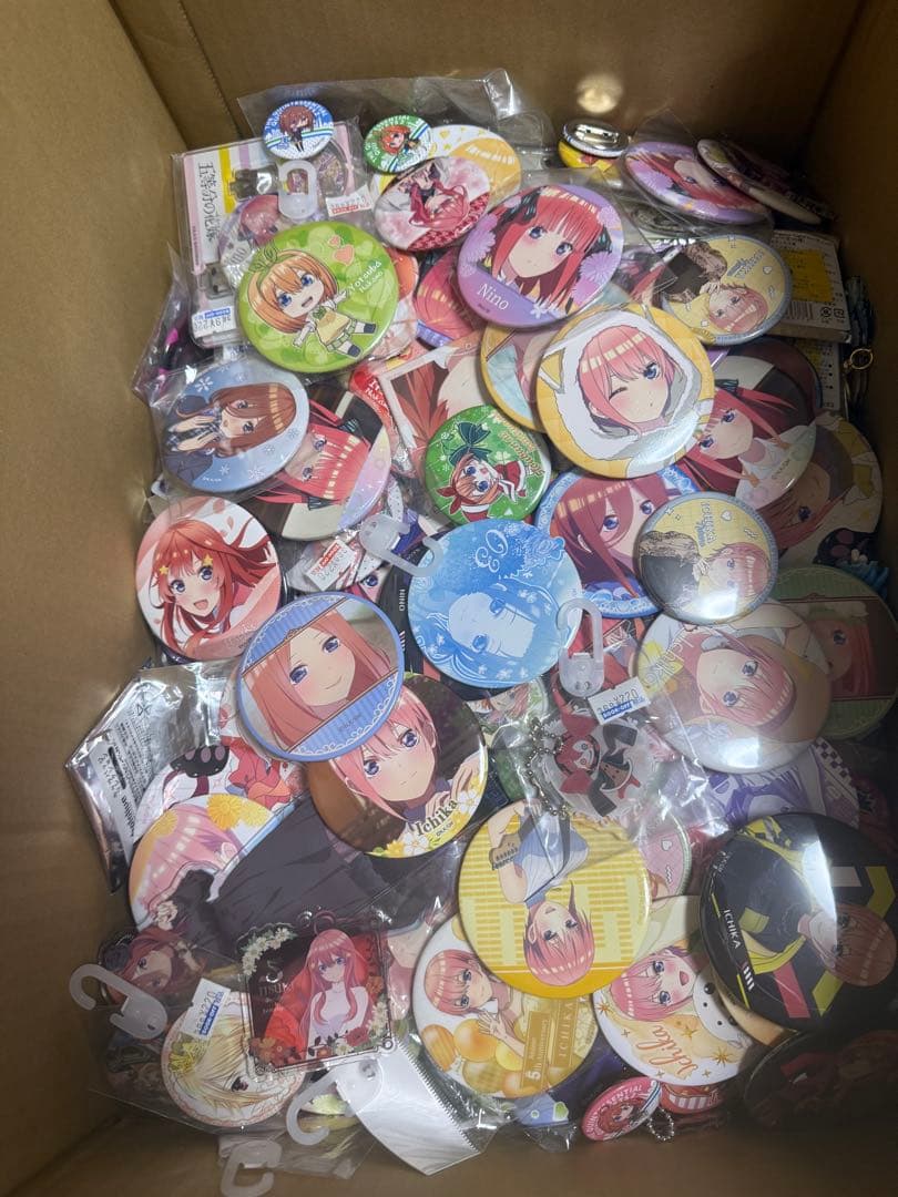 ノンジャンル アニメグッズ 大量 まとめ売り 1300点以上