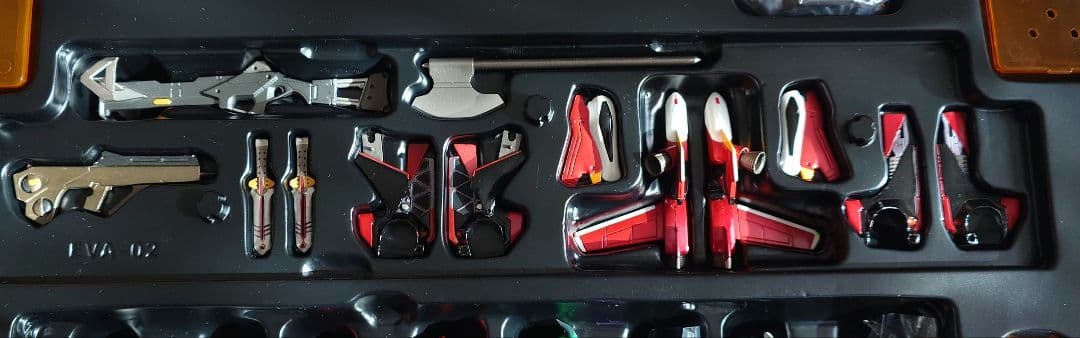 新劇場版エヴァコレクターズBOX　メタリックカラー版　パーツ完品　箱角に損傷あり