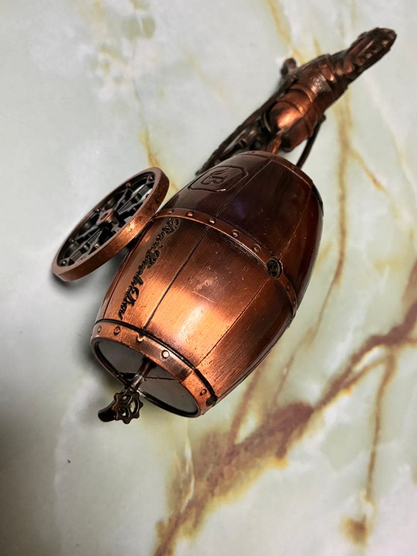 欧州製オブジェ　アンティーク　ライター　馬車樽を引く馬　午年　銅色　馬車型　美品