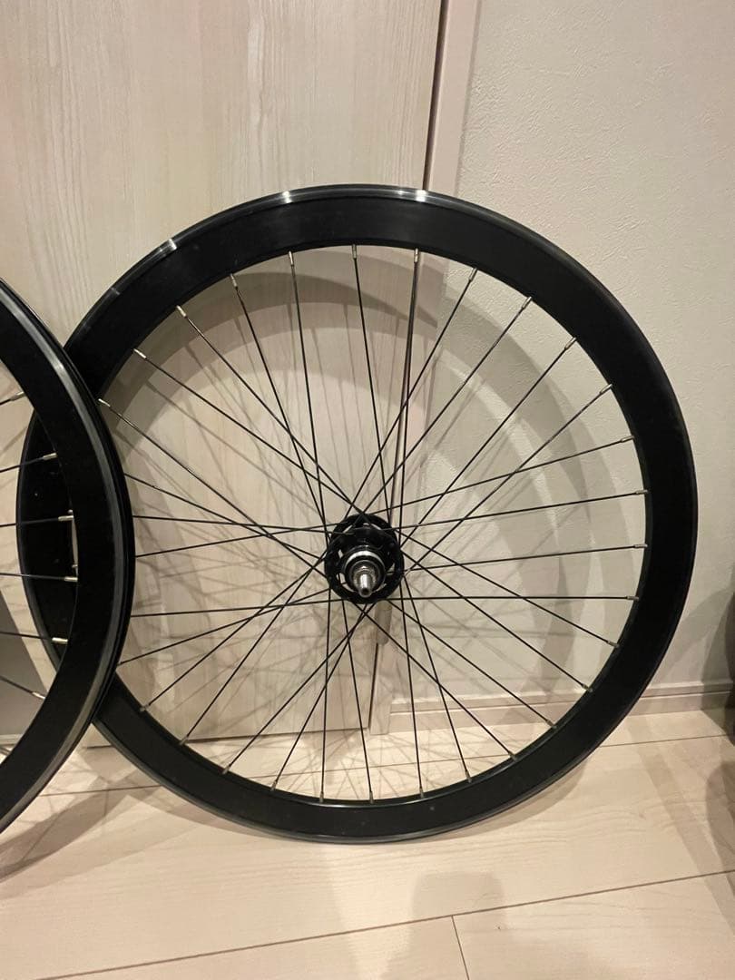専用 リーダーバイク735 黒 完組ホイール 前後