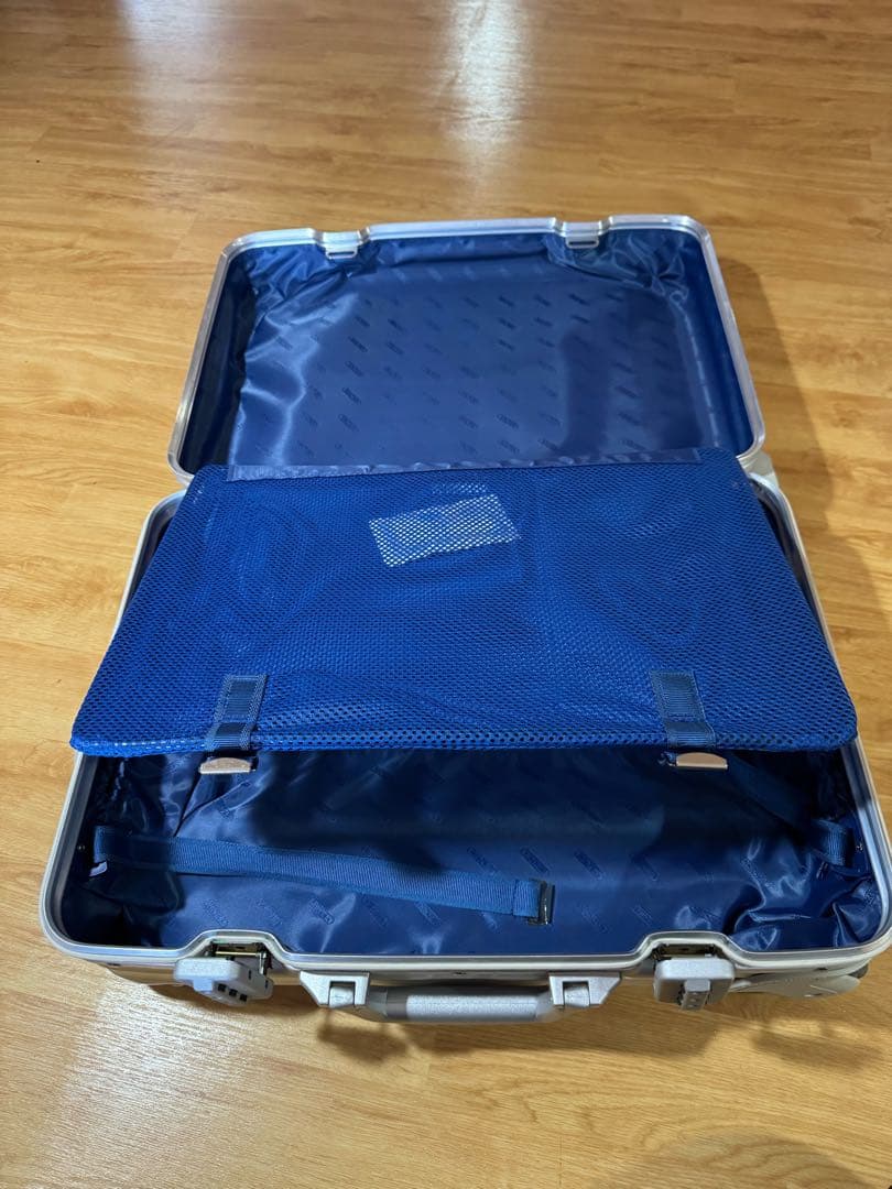 RIMOWA リモワ TOPAS トパーズ 32L 機内持ち込み 2輪