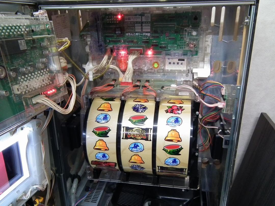 パチスロ実機【三洋　戦国嵐～覚醒の章～】不要器・無段階ボリューム付き