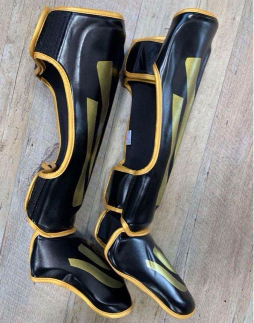 【新品】キックボクシングべヌムレガースMサイズ