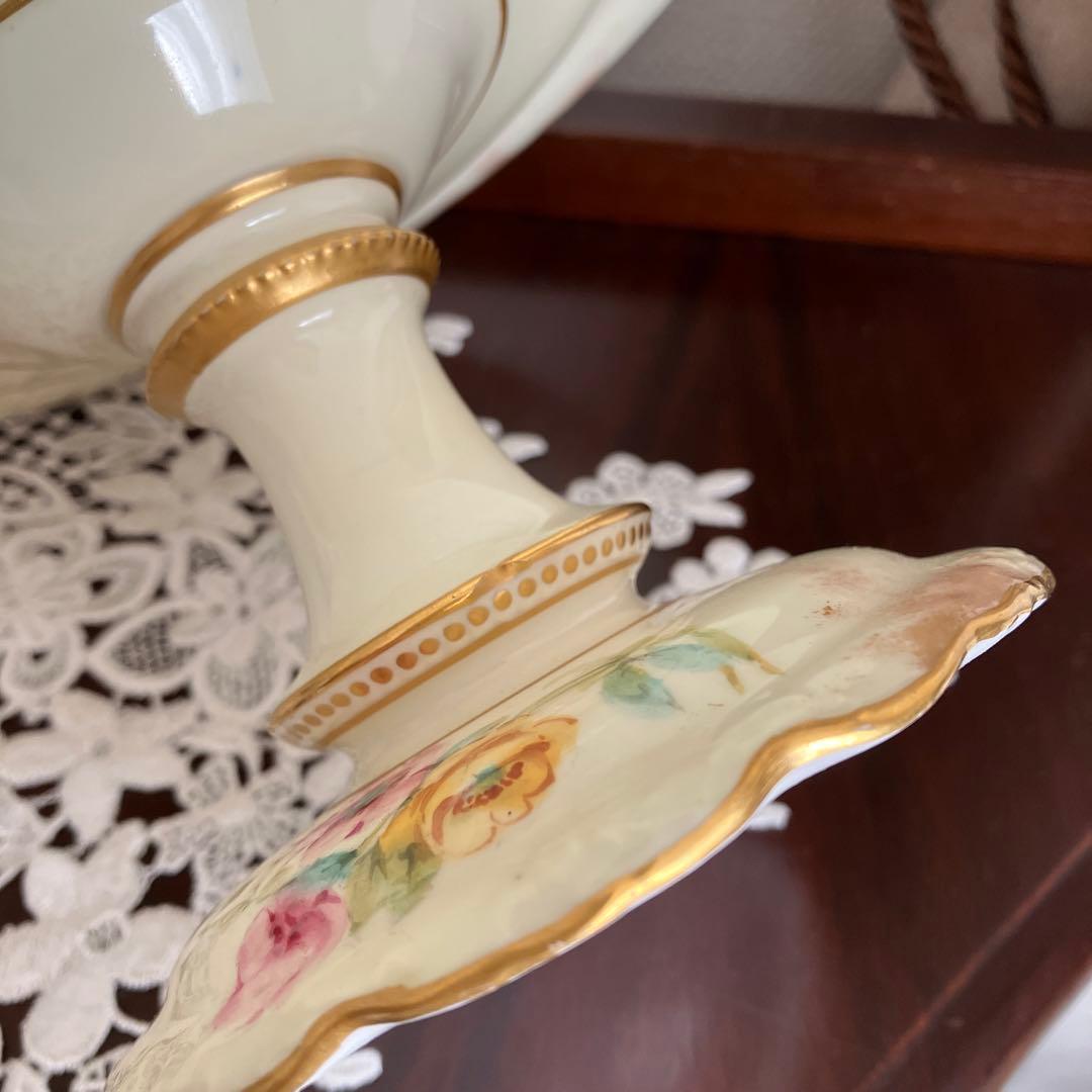 古ロイヤルクラウンダービー　薔薇のタッツァ