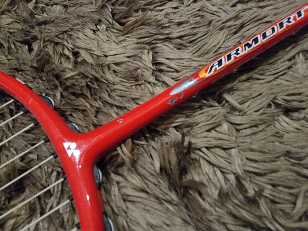 ヨネックス アーマーテック700 3u g4