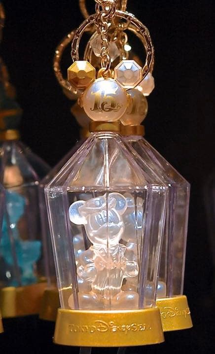 ディズニーシー15周年　光る　キーホルダー　レア