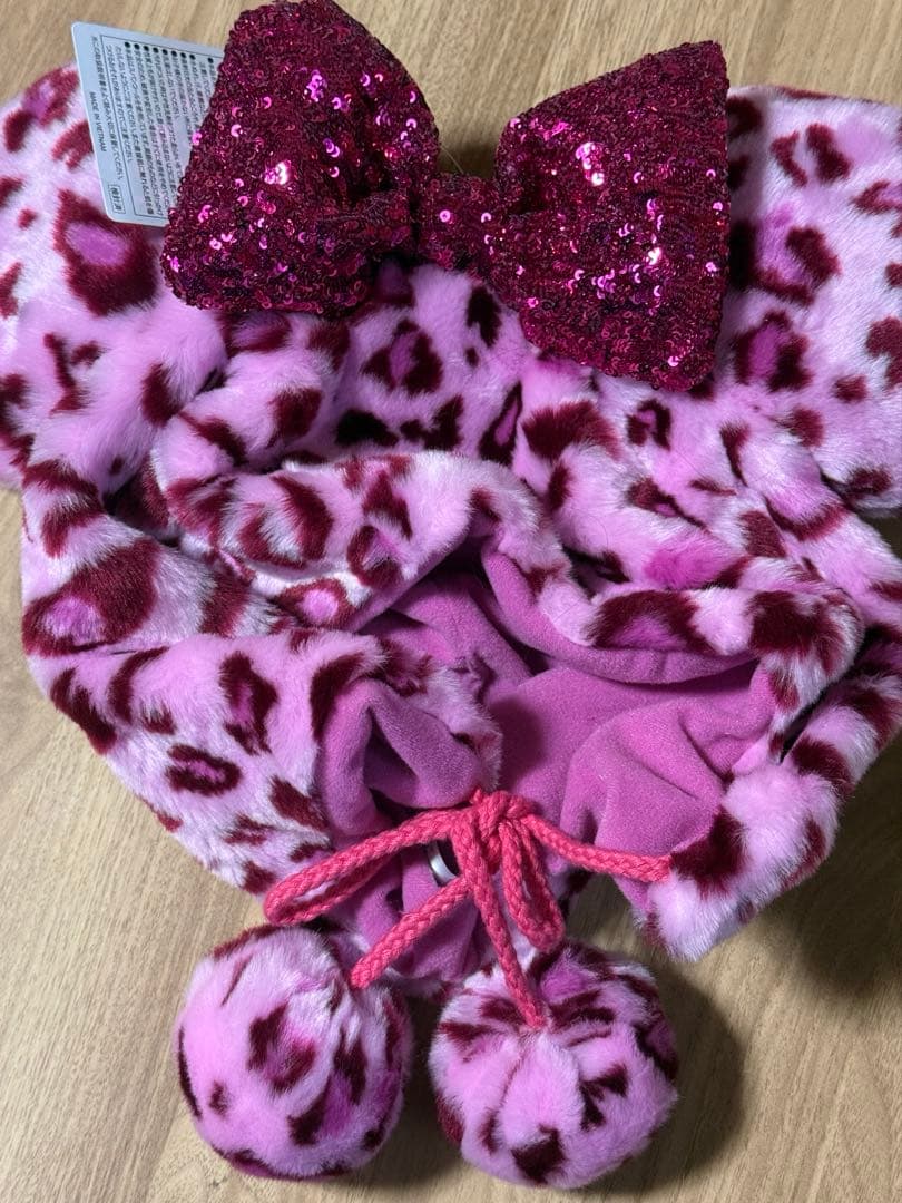 【新品】ディズニーファンキャップヒョウ柄　レオパード　ピンク