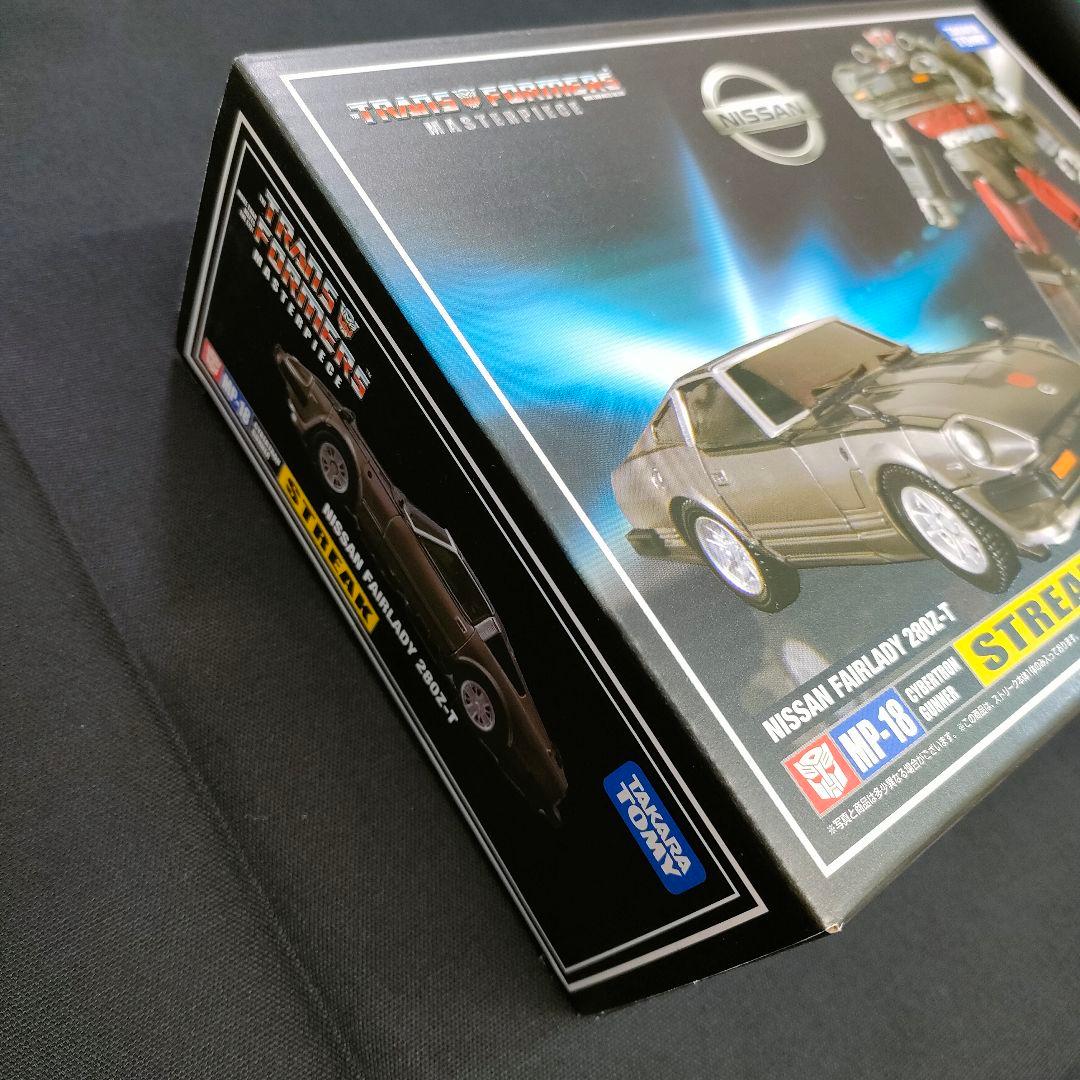 新品　トランスフォーマー　ストリーク　マスターピース　変形ロボット　フェアレディ