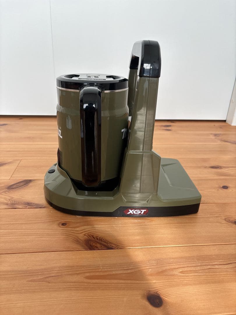 未使用品(展示品)マキタ 充電ケトル KT001GZO オリーブ色 makita